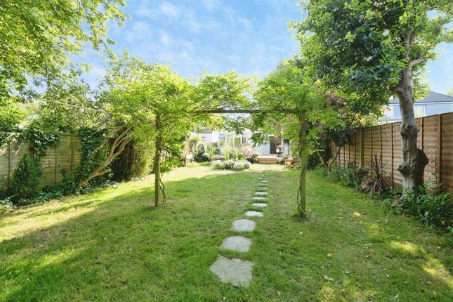 28a, Links Avenue, Bognor Regis photo 4