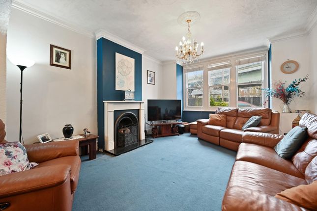 41D, Boston Park Road, Brentford photo 2
