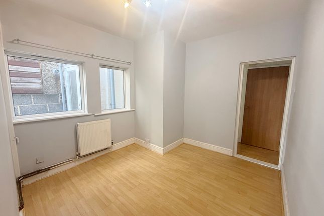 111, Walmer Road, Portsmouth photo 5