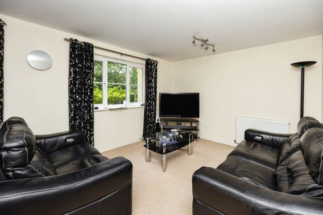 Flat for sale in Bluebell Road, Kingsnorth, Ashford