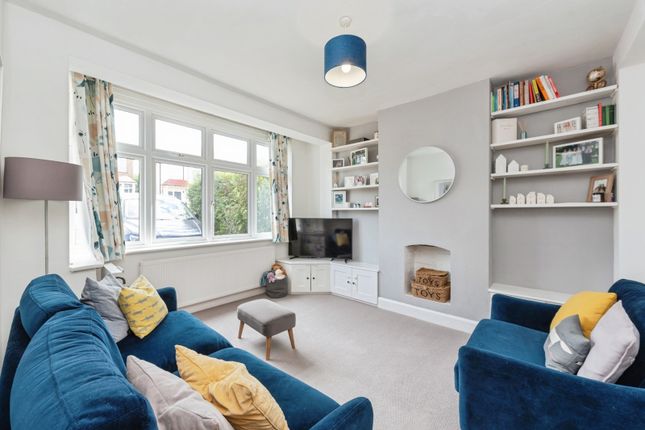 10, Braemar Road, Surrey photo 4