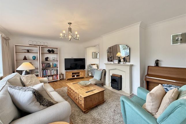 7, Barnfield Close, Brixham photo 2