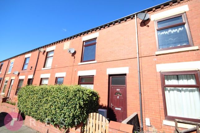 Terraced house to rent in Oldham Road, Middleton, Manchester