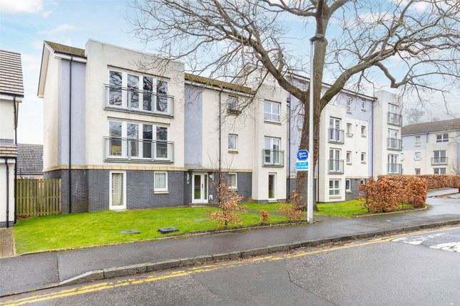 Thumbnail Flat to rent in Flat 3, 2 Clerwood View, Edinburgh, Midlothian