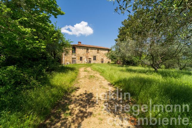 Country house for sale in Italy, Tuscany, Florence, Figline Valdarno