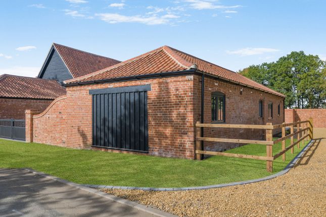 Herringbone Barn,, Elm Tree Farm, Tivetshall St. Margaret photo 4