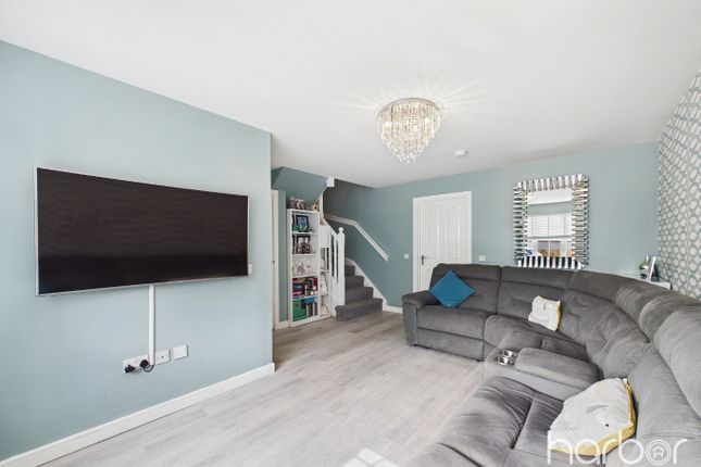 61 Springfield Gardens, Parkhead, City Of Glasgow photo 3