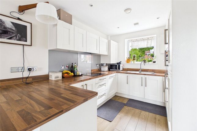 Flat 3, 115, Valley Road, London photo 4
