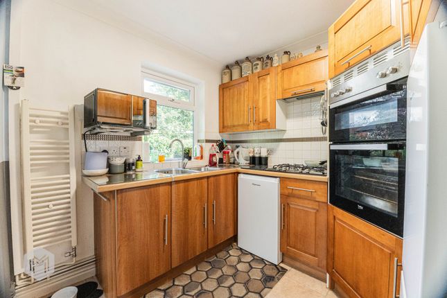 20a Savick Avenue, Bolton photo 4