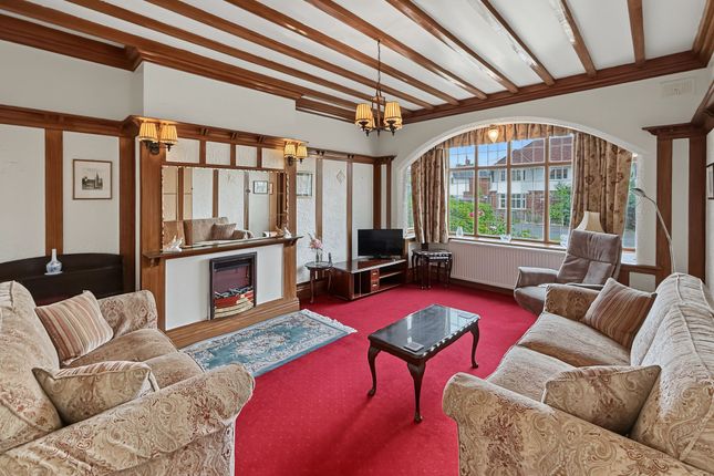 32 Perrymead, Manchester photo 3