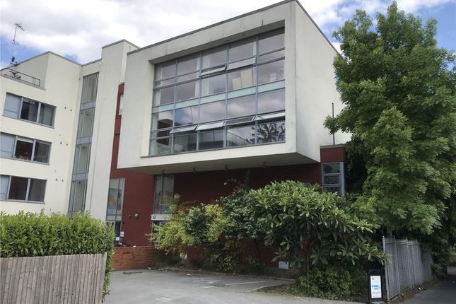 Leisure/hospitality to let in 7 Elm Grove, Wimbledon, London