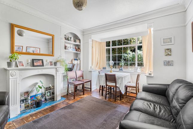 52, Great North Road, Hertfordshire photo 4
