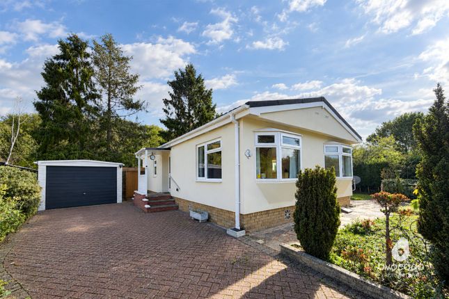 3-bed caravan on Warfield Park, Berkshire, £220,000