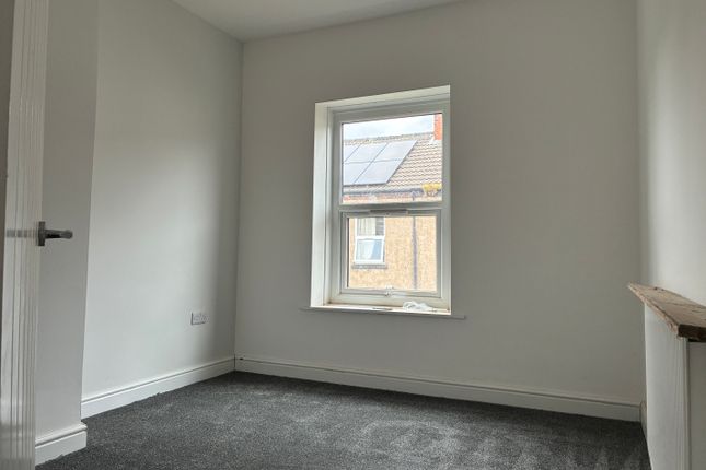 46, Westlea, CHESTERFIELD photo 4