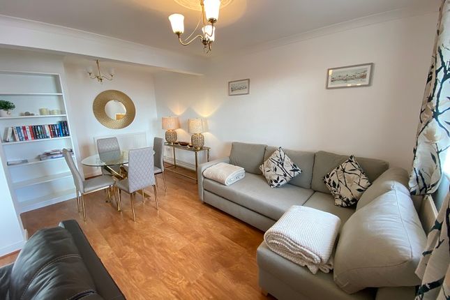 11 Crawshay Court, Langland Swansea, LANGLAND/CASWELL photo 3