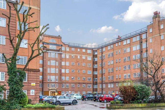 Thumbnail Flat for sale in Stamford Court W6,