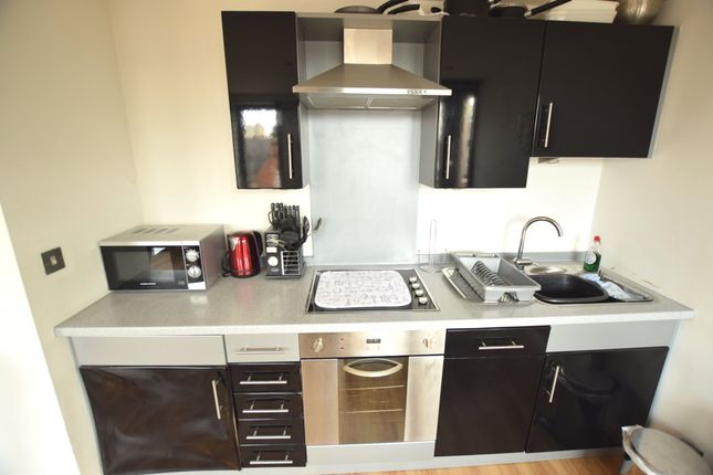 Flat to rent in King Charles Street, Leeds