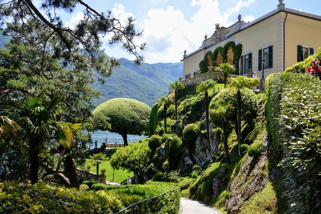 Villa for sale in Careno Area, Lake Como, Lombardy, Italy