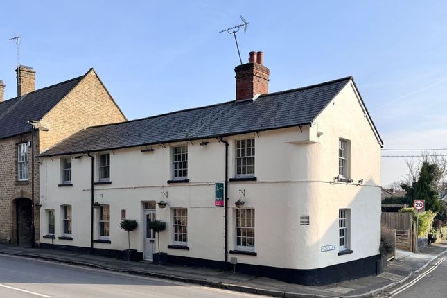 4-bed house on The Crown, Swindon, £630,000