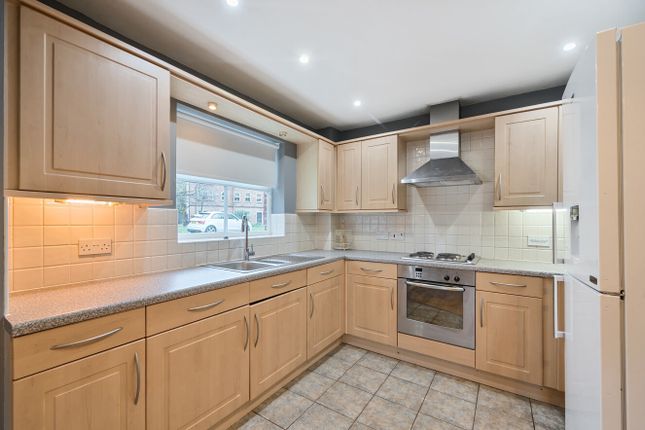 53, Woodlea Lane, Leeds photo 3