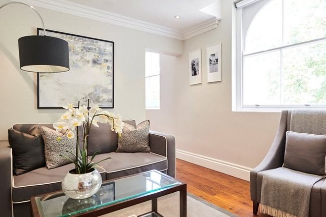 Flat 46, 86-92, Garden House, Notting Hill photo 3