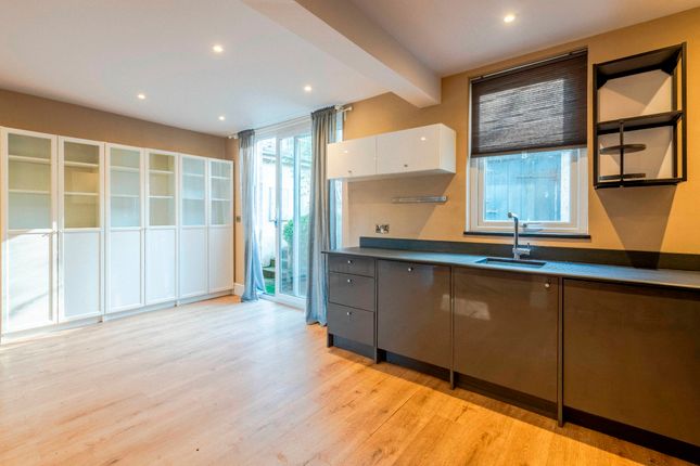 7 Keals Croft, Lynton photo 3