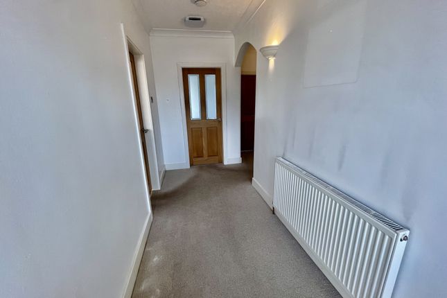 10, Calder Avenue, Thornton photo 3