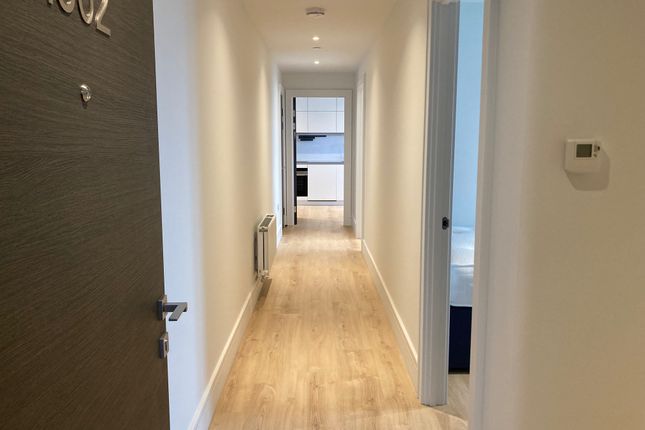 Flat to rent in Very Near North End Road Area, Wembley Park