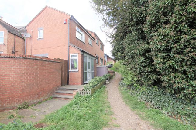 Thumbnail Semi-detached house for sale in Riverside View, Grange Close, Warwick