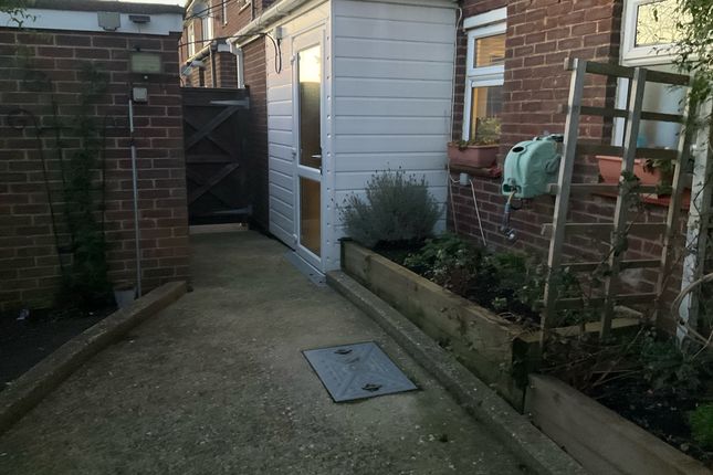 92, Greenway, Lydd photo 2