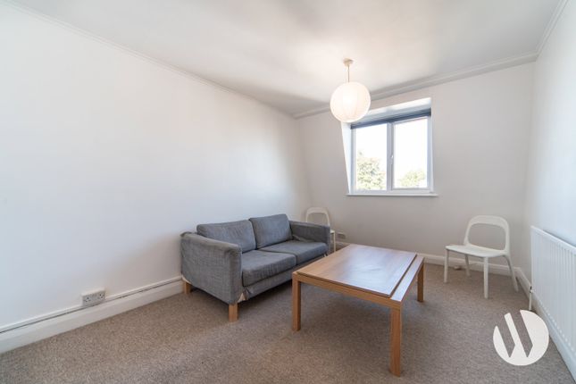 Flat to rent in Harrow Road, London