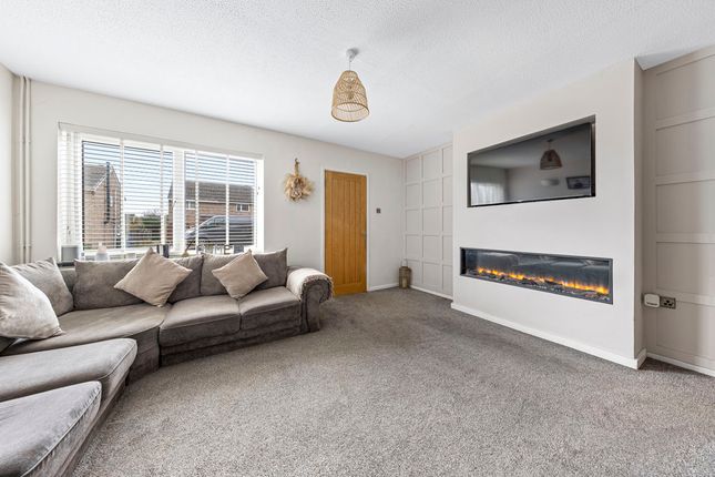 3-bed house on 14, Butterton Drive, Chesterfield, £210,000