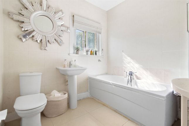 28, Clifton Road, London photo 4