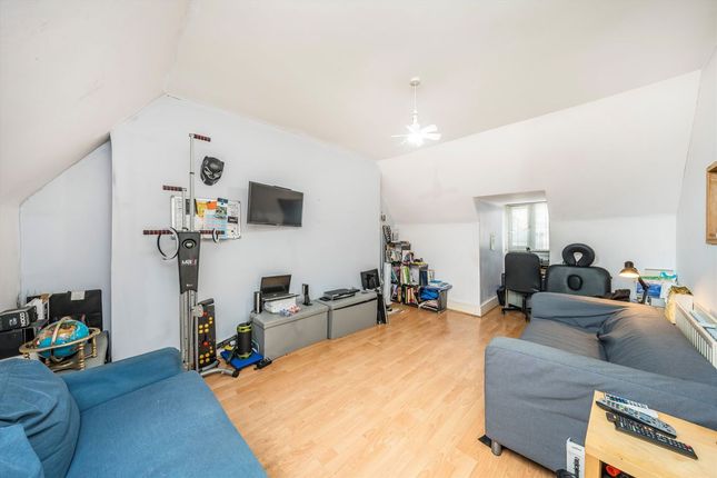 Flat C, 40, Stanthorpe Road, London photo 2