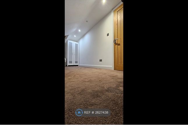 Room1