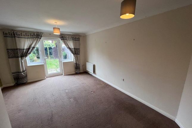 3, Merry Hurst Place, Hinckley photo 4