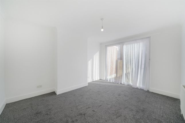 70, Oldborough Road, North Wembley photo 4