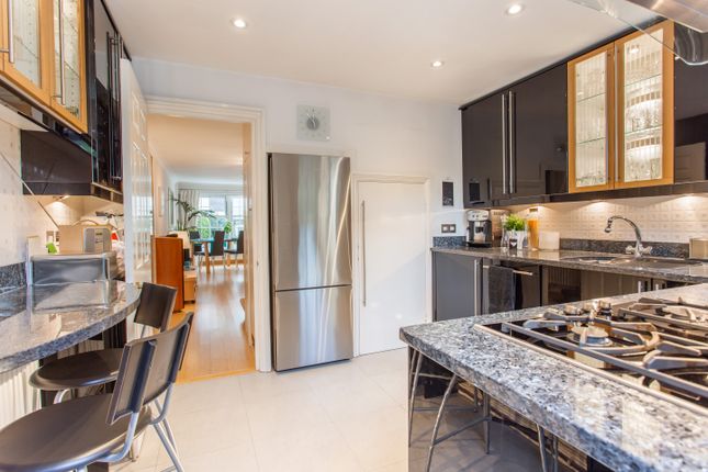 Terraced house for sale in Roland Mews, Stepney Green, London