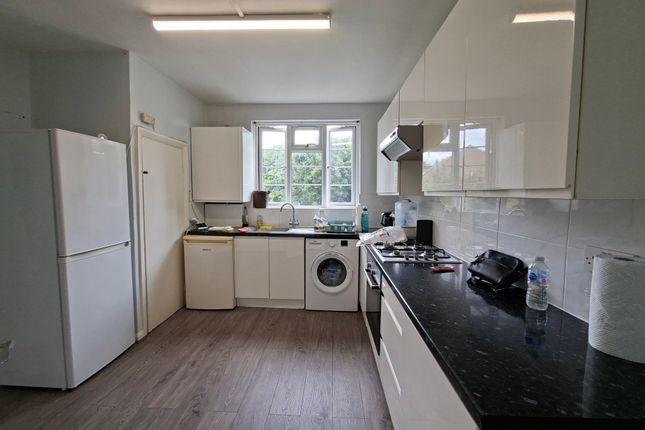 8, Pembroke Road, London photo 2