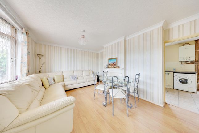 70, Broomwood Road, Orpington photo 2