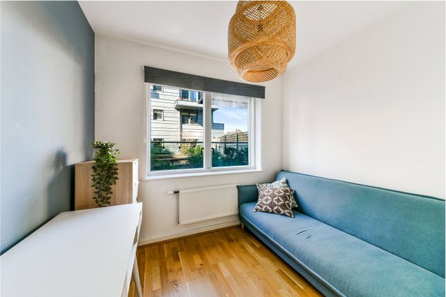Flat for sale in Acton Apartments, 13 Branch Place, Hackney, London