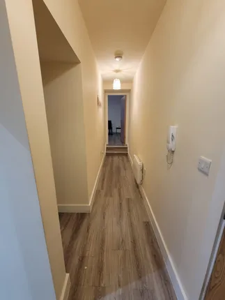 Property 1 of 6. Flat To Rent High Street, Swansea Sa1