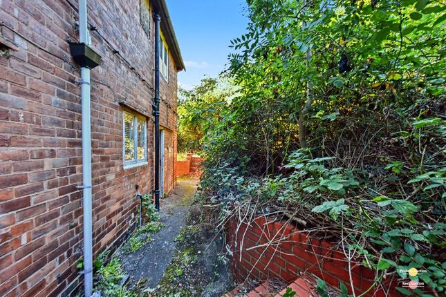 1, St. Johns Place, Chesterfield photo 4