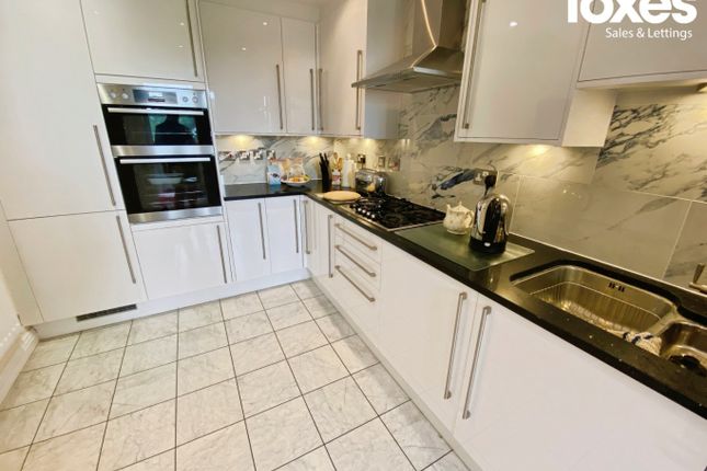 Flat 22, Keverstone Court, Bournemouth photo 3