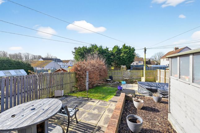 16, Ford Avenue, Irvine photo 3