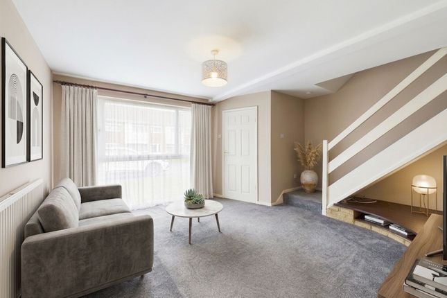 2 Park Close, Nottingham photo 2