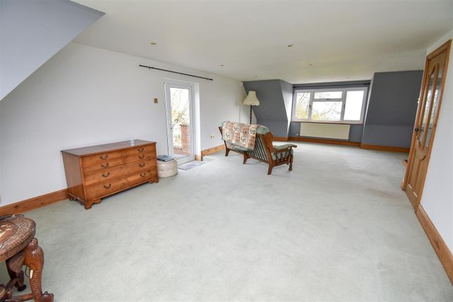 Property for sale in Pentre Halkyn, Holywell