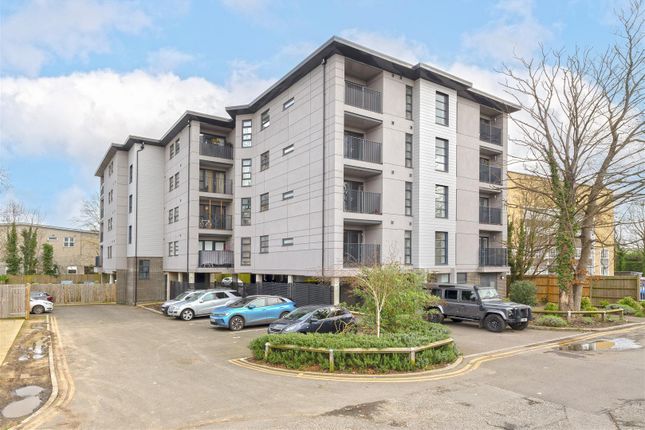 1-bed flat on Flat 8 Hop Pocket, 59, Maidstone Road, Paddock Wood, £250,000