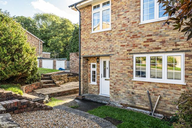 12 Parkwood Close, Tunbridge Wells photo 2