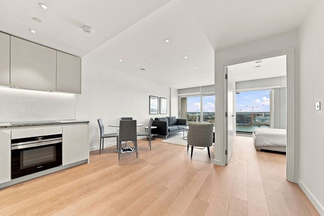 1 UPPER RIVERSIDE, Cutter Lane, London photo 4